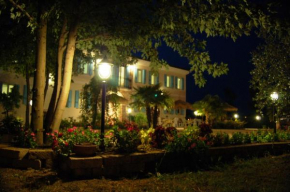 Гостиница Agriturismo Dolceacqua  Каваллино